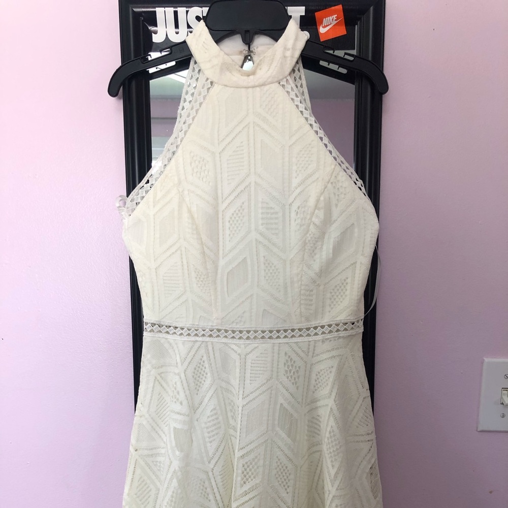 Women’s White Dress